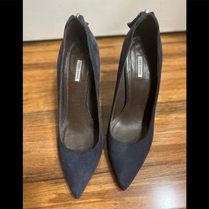 Vera Wang Vintage Pumps